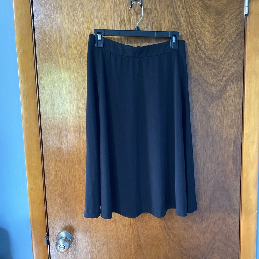 Premise Womens Black Flare Midi Skirt Size Small Solid Pull On Flowing E-0141
